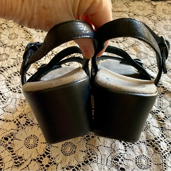 🌟Dansko Open Toe Sandal Clogs🌟 - Picture 5 of 9